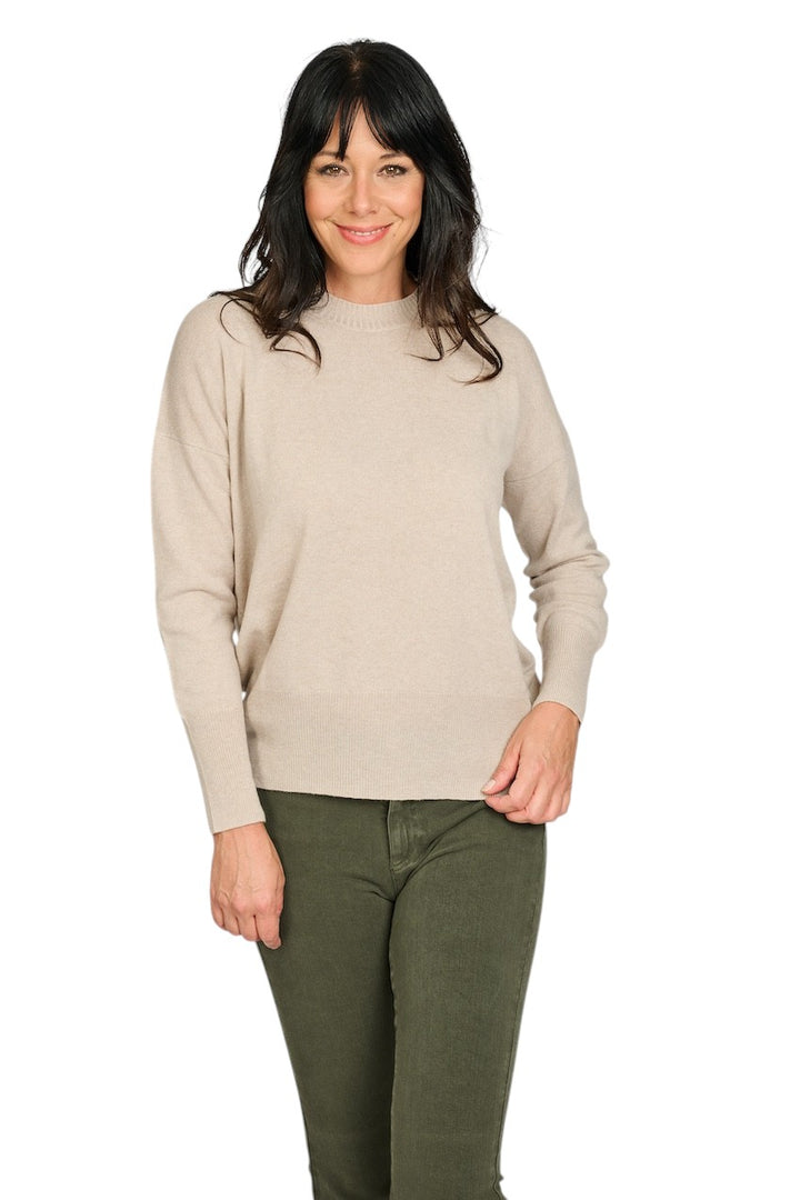 Anneclaire pull trui ronde hals dames beige D1322 857 770.