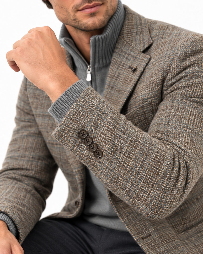 CC Collection Corneliani blazer uomo multicolore, dettaglio manica con bottoni su modello